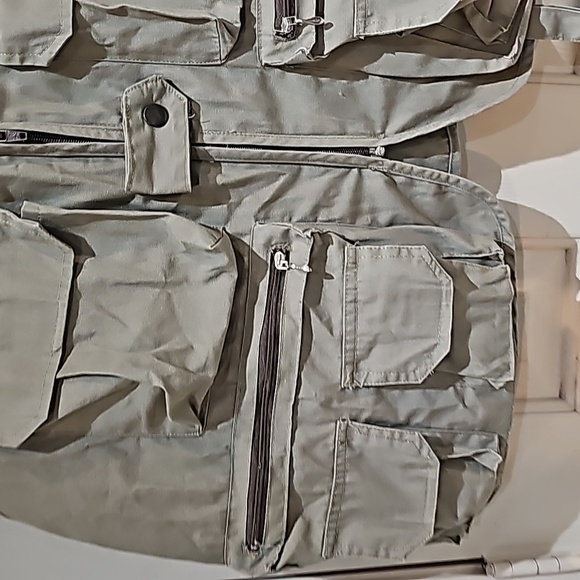 Eagle Claw fishing vest size L - Picture 4 of 6